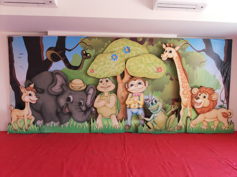 JUNGAL ANIMAL THEMES DECORATION